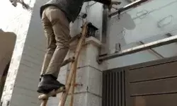 चला पुलिस का डंडा- गौतस्करों की 6 करोड़ की आलीशान कोठी कुर्क