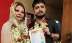 ड्रामा क्वीन राखी सावंत की बढी टेंशन- परशुराम अखाड़ा नाराज- दी यह धमकी ड्रामा क्वीन राखी सावंत की बढी टेंशन- परशुराम अखाड़ा नाराज- दी यह धमकी