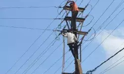 बिजली आपूर्ति व्यवस्था में आएगा सुधार- बदले जाएंगे जर्जर तार बिजली आपूर्ति व्यवस्था में आएगा सुधार- बदले जाएंगे जर्जर तार