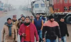 पडा छापा तो खुली पोल- चौतरफा मिले बिजली चोर- मुकदमा दर्ज पडा छापा तो खुली पोल- चौतरफा मिले बिजली चोर- मुकदमा दर्ज