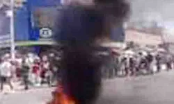 चल रहे राजनीतिक विरोध प्रदर्शनों में इतने लोगों की हुई मौत चल रहे राजनीतिक विरोध प्रदर्शनों में इतने लोगों की हुई मौत