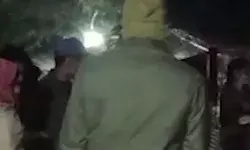 पति ने नहीं चुकाया उधार तो पत्नी को बनाया छेड़छाड़ का शिकार