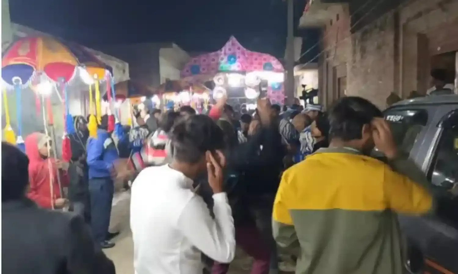 भाजपा नेता से घबराए दलित की बेटी की बारात पुलिस के साये में चढ़ी