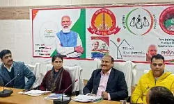 पिछड़ा वर्ग आयोग सदस्य ने मंडल के डीएम से ली आरक्षण की जानकारी पिछड़ा वर्ग आयोग सदस्य ने मंडल के डीएम से ली आरक्षण की जानकारी