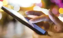 न्यूड वीडियो कॉल देखकर पुलिसकर्मी ने गंवाए रुपए 70 हजार न्यूड वीडियो कॉल देखकर पुलिसकर्मी ने गंवाए रुपए 70 हजार