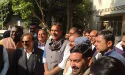 मिली राहत-मीट प्लांट पर हुई तोड़फोड़ के मामले में पूर्व एमएलए समेत 16 बरी मिली राहत-मीट प्लांट पर हुई तोड़फोड़ के मामले में पूर्व एमएलए समेत 16 बरी