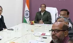 शिवराज ने विकास यात्राओं के संबंध में मंत्रियों को दिए आवश्यक निर्देश शिवराज ने विकास यात्राओं के संबंध में मंत्रियों को दिए आवश्यक निर्देश