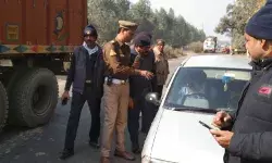पुलिस का एक्शन जारी- सैंकड़ों वाहन चालाकों के विरूद्ध की कार्रवाई पुलिस का एक्शन जारी- सैंकड़ों वाहन चालाकों के विरूद्ध की कार्रवाई