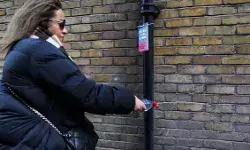 रहे सावधान- दीवार पर किया पेशाब तो हो जाएगा ऐसा हाल