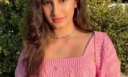 रवीना टंडन की बेटी राशा जल्द ही करेंगी बॉलीवुड में डेब्यू रवीना टंडन की बेटी राशा जल्द ही करेंगी बॉलीवुड में डेब्यू