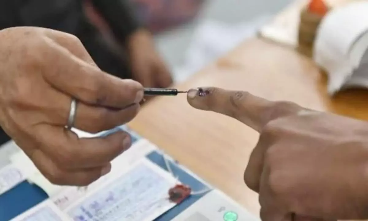 शिक्षकों एवं स्नातकों की बल्ले बल्ले- 30 जनवरी को मिलेगी छुट्टी