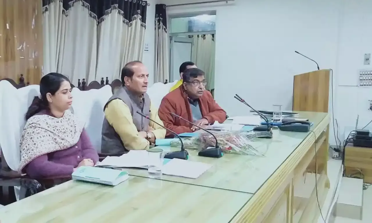 सुरेश राणा ने की अधिकारियों के साथ बैठक- वर्क पूर्ण करने के दिए आदेश
