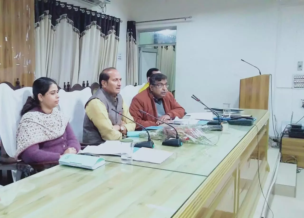 सुरेश राणा ने की अधिकारियों के साथ बैठक- वर्क पूर्ण करने के दिए आदेश