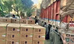 ट्रक पर लदी इतनी कार्टन विदेशी शराब बरामद, चालक गिरफ्तार