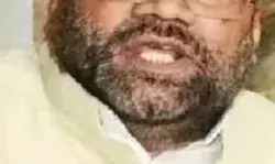 बयानवीर पूर्व मंत्री से अखिलेश भी खफा- सपा में बुलंद हुए विरोध के स्वर बयानवीर पूर्व मंत्री से अखिलेश भी खफा- सपा में बुलंद हुए विरोध के स्वर