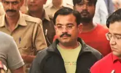 लखीमपुर हिंसा के आरोपी आशीष मिश्र मोनू को एससी ने दी जमानत लखीमपुर हिंसा के आरोपी आशीष मिश्र मोनू को एससी ने दी जमानत