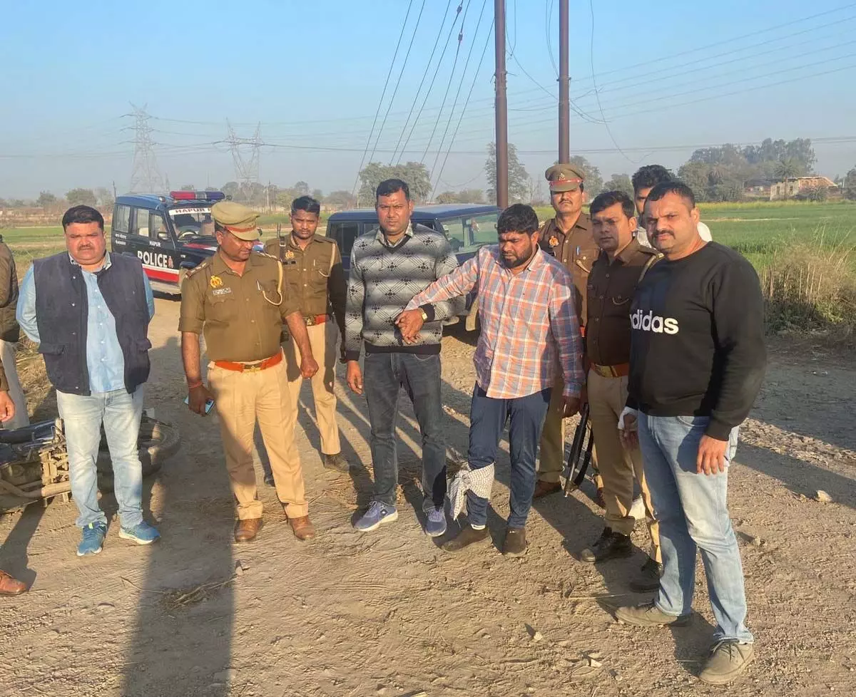 पुलिस ने मुठभेड़ में दबोचा 15 हजार रूपये का इनामी- विभिन्न मुकदमे हैं दर्ज