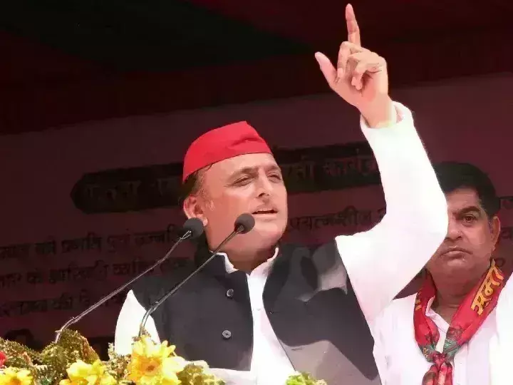 रामचरितमानस विवाद में- अब अखिलेश भी मैदान में- बोले सदन में... रामचरितमानस विवाद में- अब अखिलेश भी मैदान में- बोले सदन में...