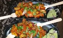 चटोरों के लिए आई नई सौगात-अब प्लेट में खाने को मिलेगी एके-47 चटोरों के लिए आई नई सौगात-अब प्लेट में खाने को मिलेगी एके-47