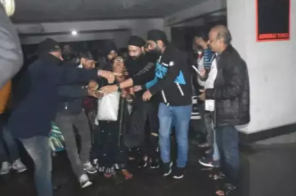 शादी वाले घर में दीए से लगी आग- दुल्हन की मां समेत 14 की मौत शादी वाले घर में दीए से लगी आग- दुल्हन की मां समेत 14 की मौत