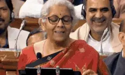 8 साल बाद पूरी हुई आस- सात लाख तक की आमदनी पर नहीं देना पड़ेगा... 8 साल बाद पूरी हुई आस- सात लाख तक की आमदनी पर नहीं देना पड़ेगा...