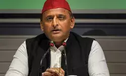 सपा की लुटिया डूबा गए एमएलसी चुनाव- नेता प्रतिपक्ष की कुर्सी दूर सपा की लुटिया डूबा गए एमएलसी चुनाव- नेता प्रतिपक्ष की कुर्सी दूर