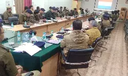 कमांडर ने की अफसरों संग गैगस्टर अधिनियम के विषय पर विस्तृत चर्चा कमांडर ने की अफसरों संग गैगस्टर अधिनियम के विषय पर विस्तृत चर्चा