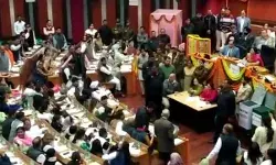 फिर नहीं मिला दिल्ली को मेयर- वोटिंग से पहले ही सदन स्थगित फिर नहीं मिला दिल्ली को मेयर- वोटिंग से पहले ही सदन स्थगित