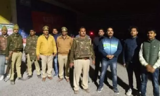 पुलिस मुठभेड़ में दो अंतरराज्यीय लुटेरों को किया गिरफ्तार