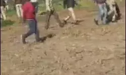 भूमि अधिग्रहण का विरोध- एसडीएम से झड़प- किसान हिरासत में लिए