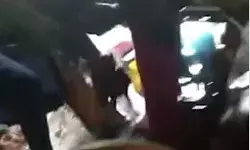 ट्यूशन पढ़ाने आए टीचर की छात्रा से गंदी बात- धुनाई कर कराई शादी ट्यूशन पढ़ाने आए टीचर की छात्रा से गंदी बात- धुनाई कर कराई शादी