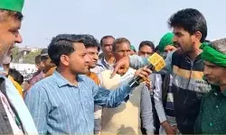 सरकार से नाराज दिखाई दिये किसान, मोदी-योगी पर निकाला अपना गुस्सा