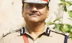 एमएलए की पत्नी से मुलाकात-जेलर समेत 7 सस्पेंड- होगी जांच एमएलए की पत्नी से मुलाकात-जेलर समेत 7 सस्पेंड- होगी जांच