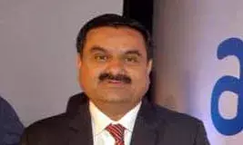 अडानी मुद्दे पर सड़क से लेकर संसद तक गरमाई सियासत