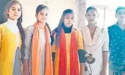 बिल जमा नहीं करने पर काटी बिजली-पूरा गांव अंधेरे में डूबा- बोले ग्रामीण बिल जमा नहीं करने पर काटी बिजली-पूरा गांव अंधेरे में डूबा- बोले ग्रामीण