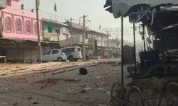 महाशिवरात्रि के तोरण द्वार तोड़ने पर महाबवाल- हिंसक झड़प व चले पत्थर महाशिवरात्रि के तोरण द्वार तोड़ने पर महाबवाल- हिंसक झड़प व चले पत्थर