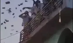 और जब पूर्व सरपंच के भतीजे की शादी में होने लगी नोटों की बारिश और जब पूर्व सरपंच के भतीजे की शादी में होने लगी नोटों की बारिश