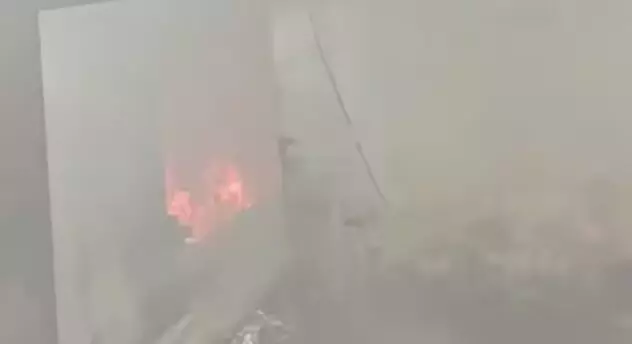 पटाखा गोदाम में लगी भीषण आग में 3 लोगों की जिंदा जलकर मौत