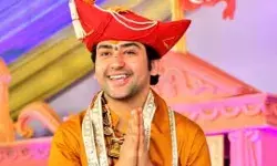 बागेश्वर धाम पहुंचे 220 ईसाइयों ने की घर वापसी- दीक्षा के बाद बने हिंदू बागेश्वर धाम पहुंचे 220 ईसाइयों ने की घर वापसी- दीक्षा के बाद बने हिंदू