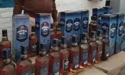 शराब बंदी के बावजूद बरामद हुआ अंग्रेजी शराब का ज़खीरा शराब बंदी के बावजूद बरामद हुआ अंग्रेजी शराब का ज़खीरा