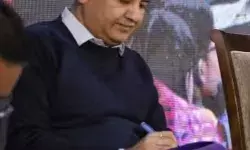 केजरीवाल की मुश्किलें नहीं हो रही कम- खुशी से पहले मिला यह बड़ा गम केजरीवाल की मुश्किलें नहीं हो रही कम- खुशी से पहले मिला यह बड़ा गम