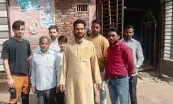 गांजा माफिया से परेशान लोगों ने मकान पर लगाए पलायन के पोस्टर गांजा माफिया से परेशान लोगों ने मकान पर लगाए पलायन के पोस्टर