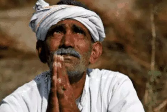 हुआ खुलासा- किसान हजारों करोड़ के कर्जदार 5 साल में 23 दे चुके जान हुआ खुलासा- किसान हजारों करोड़ के कर्जदार 5 साल में 23 दे चुके जान