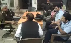 नशीला स्प्रे छिड़ककर कार सवार एनआरआई दंपति से हाईवे पर लूट