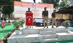 पुलिस को मिले नए दरोगा- एडीजी ने अभ्यर्थियों को सौंपे नियुक्ति पत्र पुलिस को मिले नए दरोगा- एडीजी ने अभ्यर्थियों को सौंपे नियुक्ति पत्र