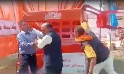 किसान मेले में स्टेनो की पिटाई कर बोले BJP नेता- गलती करेगा तो फिर.. किसान मेले में स्टेनो की पिटाई कर बोले BJP नेता- गलती करेगा तो फिर..