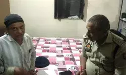 घर में घुसे नकाबपोश लूट की वारदात को अंजाम देकर मौके से फरार घर में घुसे नकाबपोश लूट की वारदात को अंजाम देकर मौके से फरार