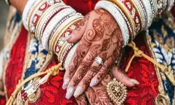 ब्यूटी पार्लर से आई दुल्हन को देख भड़का दूल्हा- किया शादी से इंकार ब्यूटी पार्लर से आई दुल्हन को देख भड़का दूल्हा- किया शादी से इंकार