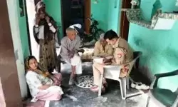 खाट पर लेटे बुजुर्गों को गोली मारकर मौत की नींद सुलाया- मचा कोहराम खाट पर लेटे बुजुर्गों को गोली मारकर मौत की नींद सुलाया- मचा कोहराम