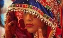 सुहागसेज पर पहुंची दुल्हन की जोर से निकली चीख- कमरे की तरफ दौड़े.. सुहागसेज पर पहुंची दुल्हन की जोर से निकली चीख- कमरे की तरफ दौड़े..